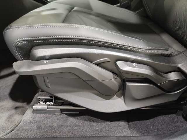 Foto 19 BMW iX1 eDrive20 150 kW (204 CV)