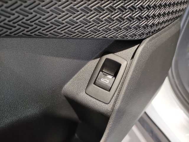 Foto 22 BMW iX1 eDrive20 150 kW (204 CV)