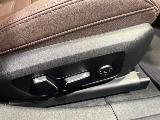 BMW i4 eDrive40 color Blanco. Año 2025. 250KW(340CV). Eléctrico. En concesionario Quadis Munich (Manresa) de Barcelona