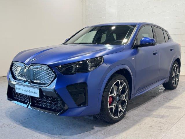 Foto 1 BMW iX2 xDrive30 230 kW (313 CV)