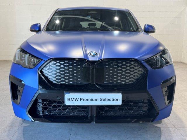 Foto 2 BMW iX2 xDrive30 230 kW (313 CV)