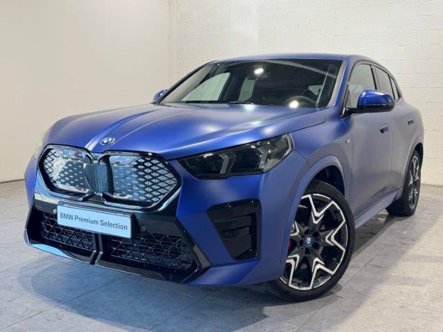 Foto 11 BMW iX2 xDrive30 230 kW (313 CV)