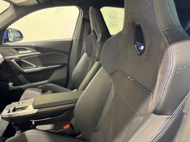 Foto 13 BMW iX2 xDrive30 230 kW (313 CV)