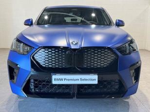 Fotos de BMW iX2 xDrive30 color Azul. Año 2025. 230KW(313CV). Eléctrico. En concesionario Quadis Munich (San Fruitós de Bagés DUC) de Barcelona