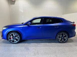 Fotos de BMW iX2 xDrive30 color Azul. Año 2025. 230KW(313CV). Eléctrico. En concesionario Quadis Munich (San Fruitós de Bagés DUC) de Barcelona
