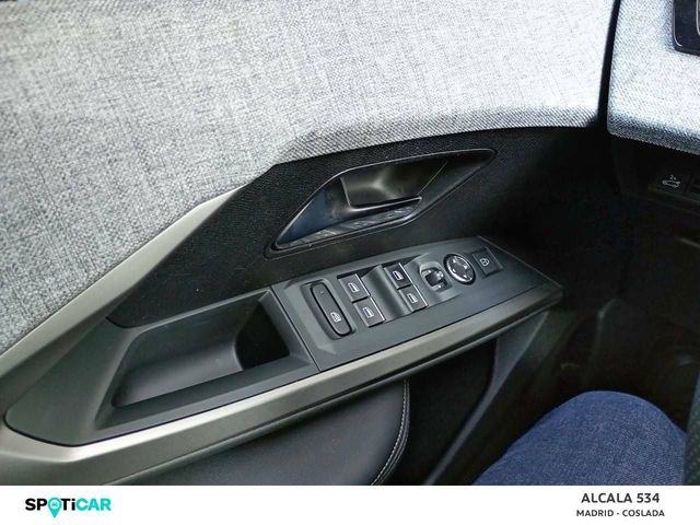 Foto 22 Peugeot 3008 GT Hybrid eDCS6 100 kW (136 CV)