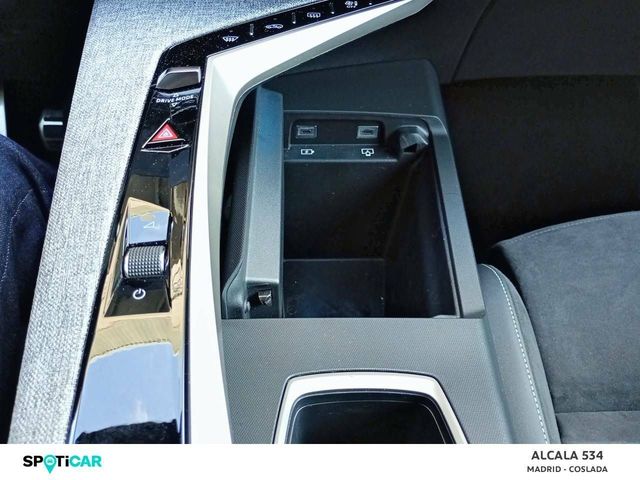 Foto 26 Peugeot 3008 GT Hybrid eDCS6 100 kW (136 CV)