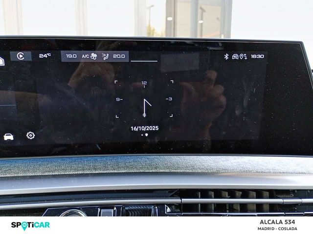 Foto 31 Peugeot 3008 GT Hybrid eDCS6 100 kW (136 CV)