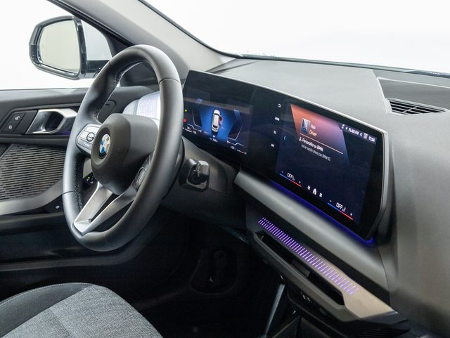 BMW Serie 1 116i color Blanco. Año 2025. 90KW(122CV). Gasolina. En concesionario Oliva Motor Girona de Girona