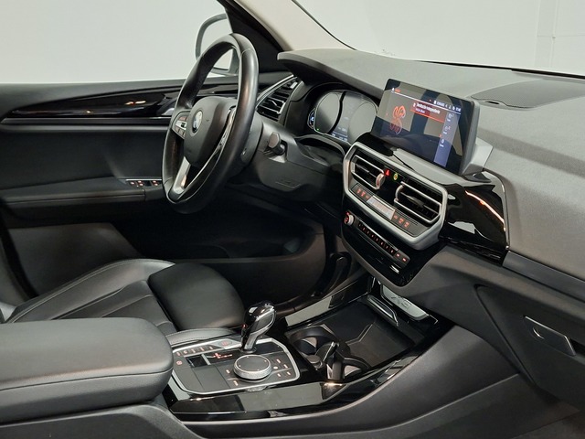 BMW X3 xDrive20d color Blanco. Año 2021. 140KW(190CV). Diésel. En concesionario Automoviles Bertolin, S.L. de Valencia