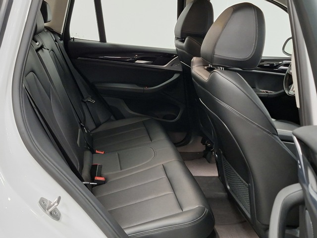 BMW X3 xDrive20d color Blanco. Año 2021. 140KW(190CV). Diésel. En concesionario Automoviles Bertolin, S.L. de Valencia