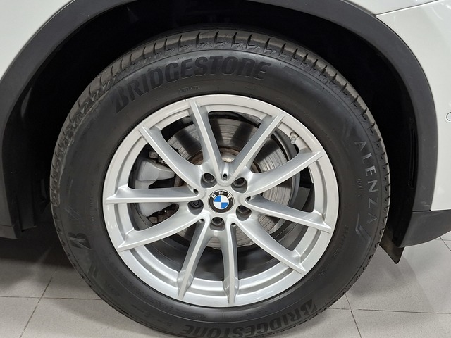 BMW X3 xDrive20d color Blanco. Año 2021. 140KW(190CV). Diésel. En concesionario Automoviles Bertolin, S.L. de Valencia