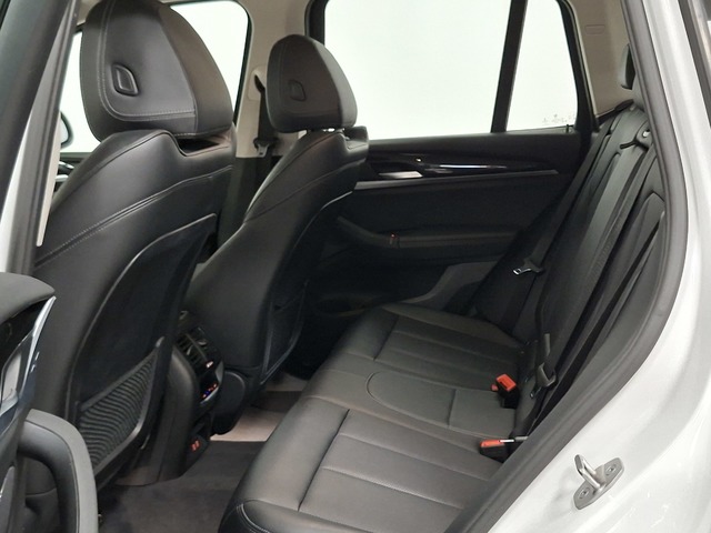 BMW X3 xDrive20d color Blanco. Año 2021. 140KW(190CV). Diésel. En concesionario Automoviles Bertolin, S.L. de Valencia