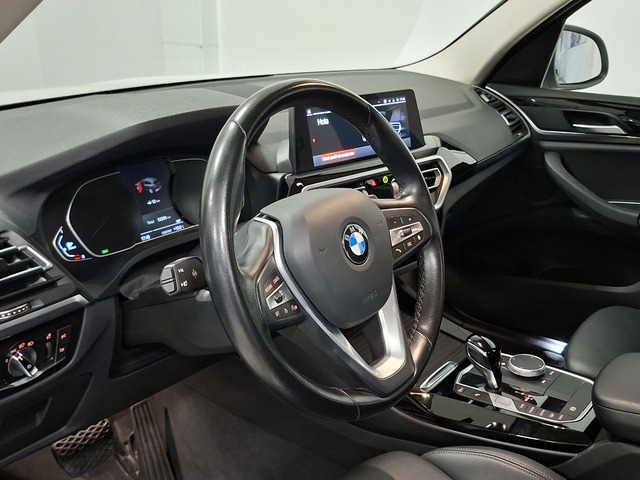 BMW X3 xDrive20d color Blanco. Año 2021. 140KW(190CV). Diésel. En concesionario Automoviles Bertolin, S.L. de Valencia