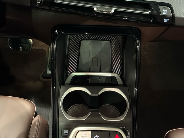 BMW X2 sDrive18d color Azul. Año 2025. 110KW(150CV). Diésel. En concesionario BMW Marcos Automoción de Valencia