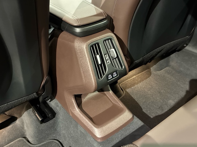 BMW X2 sDrive18d color Azul. Año 2025. 110KW(150CV). Diésel. En concesionario BMW Marcos Automoción de Valencia