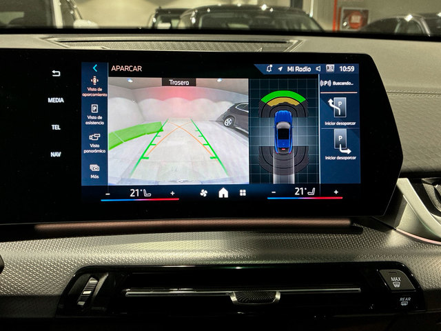 BMW X2 sDrive18d color Azul. Año 2025. 110KW(150CV). Diésel. En concesionario BMW Marcos Automoción de Valencia