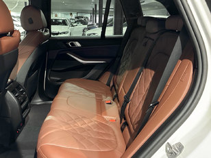 BMW X5 xDrive30d color Blanco. Año 2025. 219KW(298CV). Diésel. En concesionario BMW Marcos Automoción de Valencia