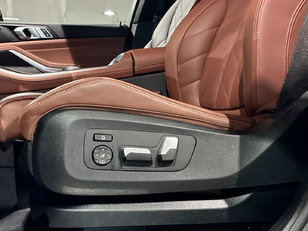 BMW X5 xDrive30d color Blanco. Año 2025. 219KW(298CV). Diésel. En concesionario BMW Marcos Automoción de Valencia