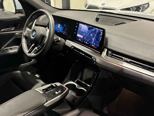 BMW X2 sDrive18d color Gris. Año 2025. 110KW(150CV). Diésel. En concesionario BMW Marcos Automoción de Valencia