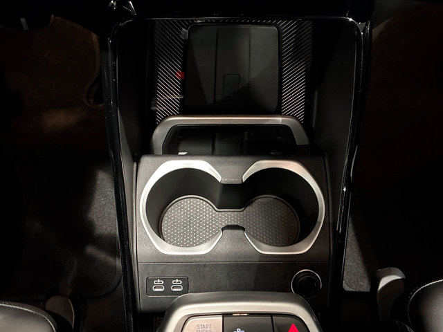 BMW X2 sDrive18d color Gris. Año 2025. 110KW(150CV). Diésel. En concesionario BMW Marcos Automoción de Valencia