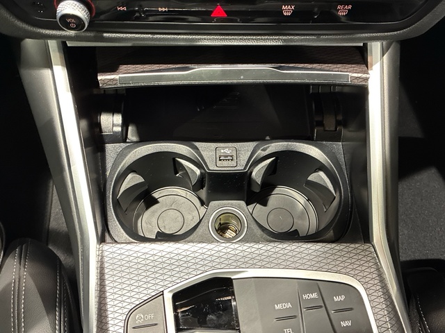 BMW Serie 3 320d Touring color Gris. Año 2025. 140KW(190CV). Diésel. En concesionario BMW Marcos Automoción de Valencia