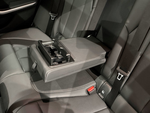 BMW Serie 3 320d Touring color Gris. Año 2025. 140KW(190CV). Diésel. En concesionario BMW Marcos Automoción de Valencia