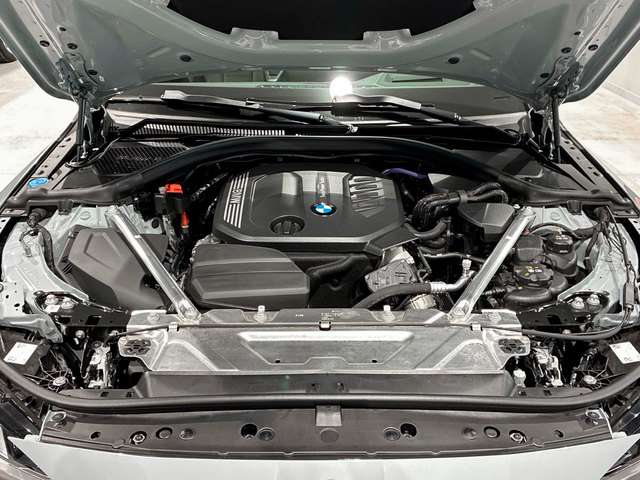 BMW Serie 4 420d Gran Coupe color Gris. Año 2025. 140KW(190CV). Diésel. En concesionario BMW Marcos Automoción de Valencia