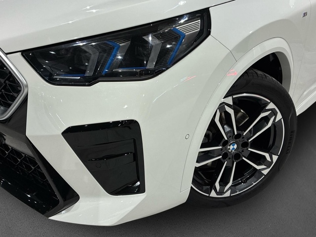BMW X2 xDrive20d color Blanco. Año 2025. 120KW(163CV). Diésel. En concesionario BMW Marcos Automoción de Valencia