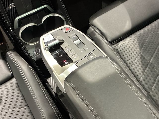 BMW X2 xDrive20d color Blanco. Año 2025. 120KW(163CV). Diésel. En concesionario BMW Marcos Automoción de Valencia