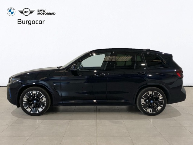 BMW iX3 M Sport color Negro. Año 2023. 210KW(286CV). Eléctrico. En concesionario Burgocar (Bmw y Mini) de Burgos