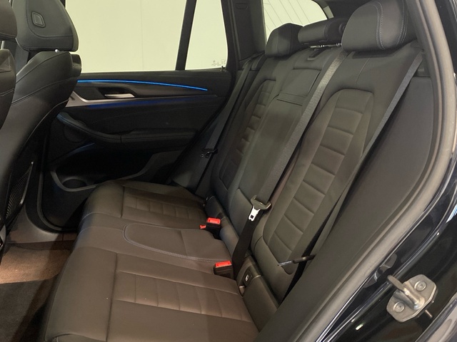 BMW iX3 M Sport color Negro. Año 2023. 210KW(286CV). Eléctrico. En concesionario Burgocar (Bmw y Mini) de Burgos