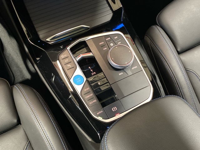 BMW iX3 M Sport color Negro. Año 2023. 210KW(286CV). Eléctrico. En concesionario Burgocar (Bmw y Mini) de Burgos