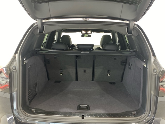 BMW iX3 M Sport color Negro. Año 2023. 210KW(286CV). Eléctrico. En concesionario Burgocar (Bmw y Mini) de Burgos