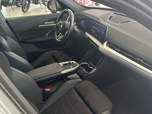 BMW X1 sDrive20d color Gris Plata. Año 2025. 120KW(163CV). Diésel. En concesionario Motor Gorbea de Álava