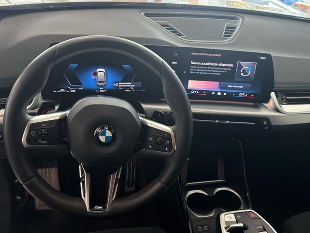 BMW X1 sDrive20d color Gris Plata. Año 2025. 120KW(163CV). Diésel. En concesionario Motor Gorbea de Álava