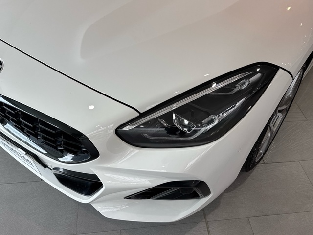 BMW Z4 sDrive20i Cabrio color Blanco. Año 2025. 145KW(197CV). Gasolina. En concesionario Motor Gorbea de Álava