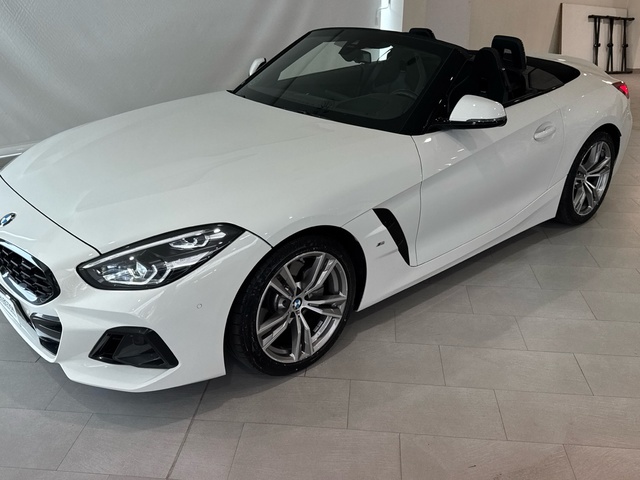 BMW Z4 sDrive20i Cabrio color Blanco. Año 2025. 145KW(197CV). Gasolina. En concesionario Motor Gorbea de Álava
