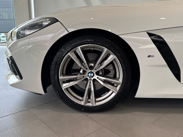 BMW Z4 sDrive20i Cabrio color Blanco. Año 2025. 145KW(197CV). Gasolina. En concesionario Motor Gorbea de Álava