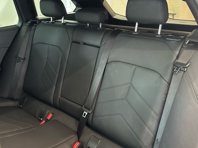 BMW Serie 5 520d Touring color Blanco. Año 2025. 145KW(197CV). Diésel. En concesionario Motor Gorbea de Álava