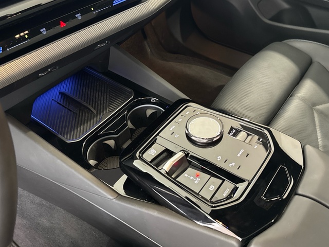 BMW Serie 5 520d Touring color Blanco. Año 2025. 145KW(197CV). Diésel. En concesionario Motor Gorbea de Álava