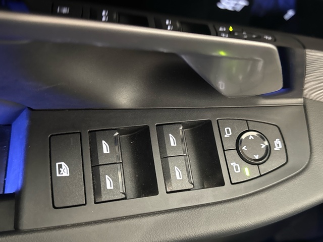 BMW Serie 5 520d Touring color Blanco. Año 2025. 145KW(197CV). Diésel. En concesionario Motor Gorbea de Álava