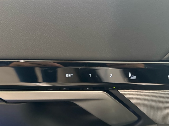 BMW Serie 5 520d Touring color Blanco. Año 2025. 145KW(197CV). Diésel. En concesionario Motor Gorbea de Álava