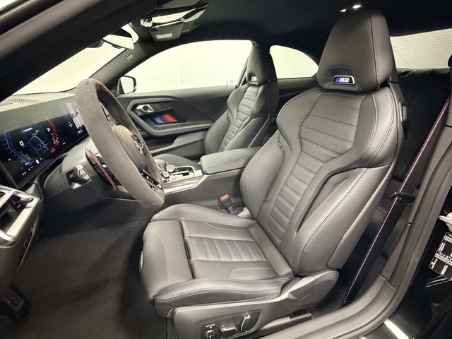 BMW M M2 Coupe color Negro. Año 2025. 353KW(480CV). Gasolina. En concesionario Maberauto de Castellón