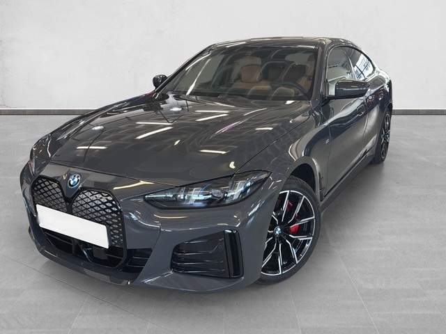 BMW i4 eDrive40 color Gris. Año 2025. 250KW(340CV). Eléctrico. En concesionario Enekuri Motor de Vizcaya