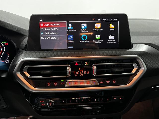 BMW X4 xDrive20d color Negro. Año 2023. 140KW(190CV). Diésel. En concesionario Unicars Ponent de Lleida