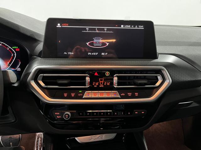 BMW X4 xDrive20d color Negro. Año 2023. 140KW(190CV). Diésel. En concesionario Unicars Ponent de Lleida