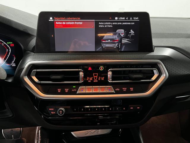 BMW X4 xDrive20d color Negro. Año 2023. 140KW(190CV). Diésel. En concesionario Unicars Ponent de Lleida