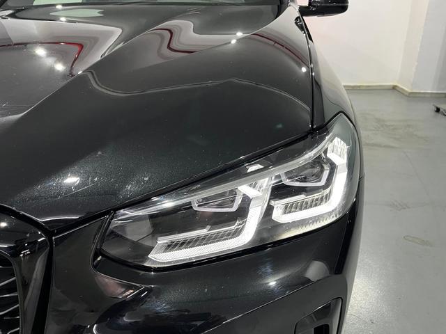 BMW X4 xDrive20d color Negro. Año 2023. 140KW(190CV). Diésel. En concesionario Unicars Ponent de Lleida