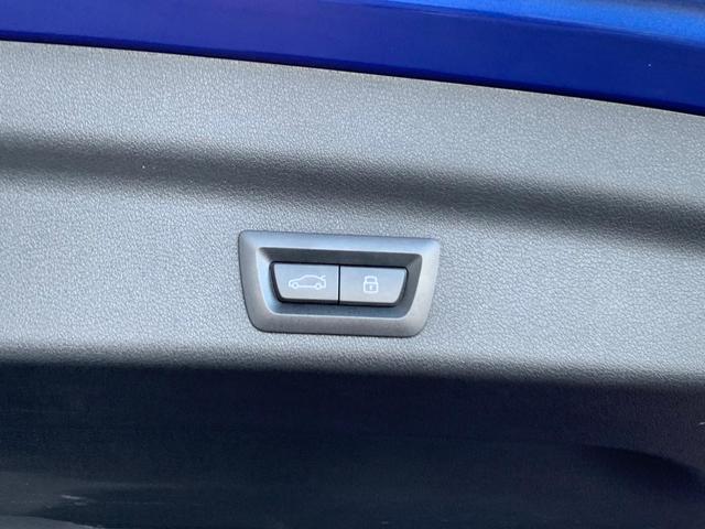 BMW X1 sDrive20d color Azul. Año 2025. 120KW(163CV). Diésel. En concesionario Unicars Ponent de Lleida